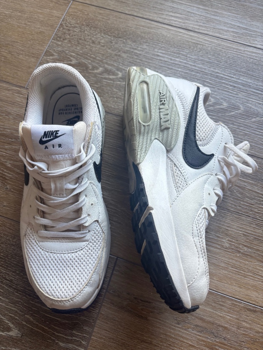 Nike Air Max Excee White Black Shoes Women’s size 8.5